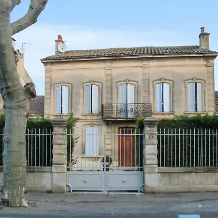 1 Bedroom With A Furnished Terrace And Swimming Pool Access! Saint-Remy-de-Provence
